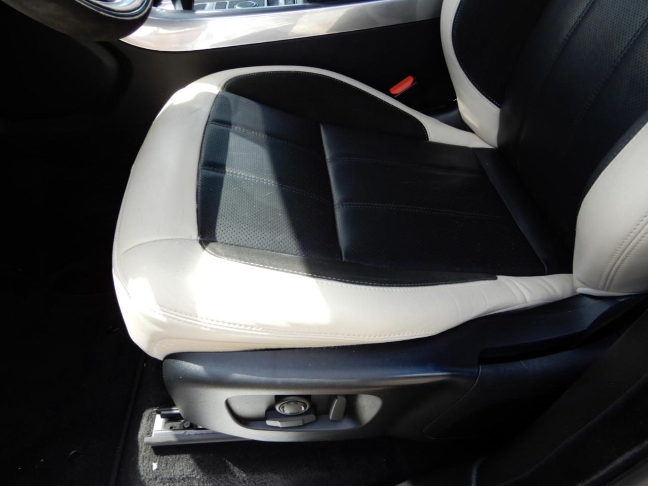Land Rover Range Rover Sport Turbo i6 MHEV HST 2020