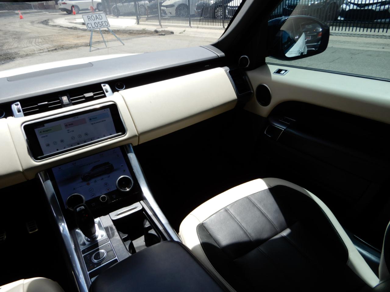 Land Rover Range Rover Sport Turbo i6 MHEV HST 2020