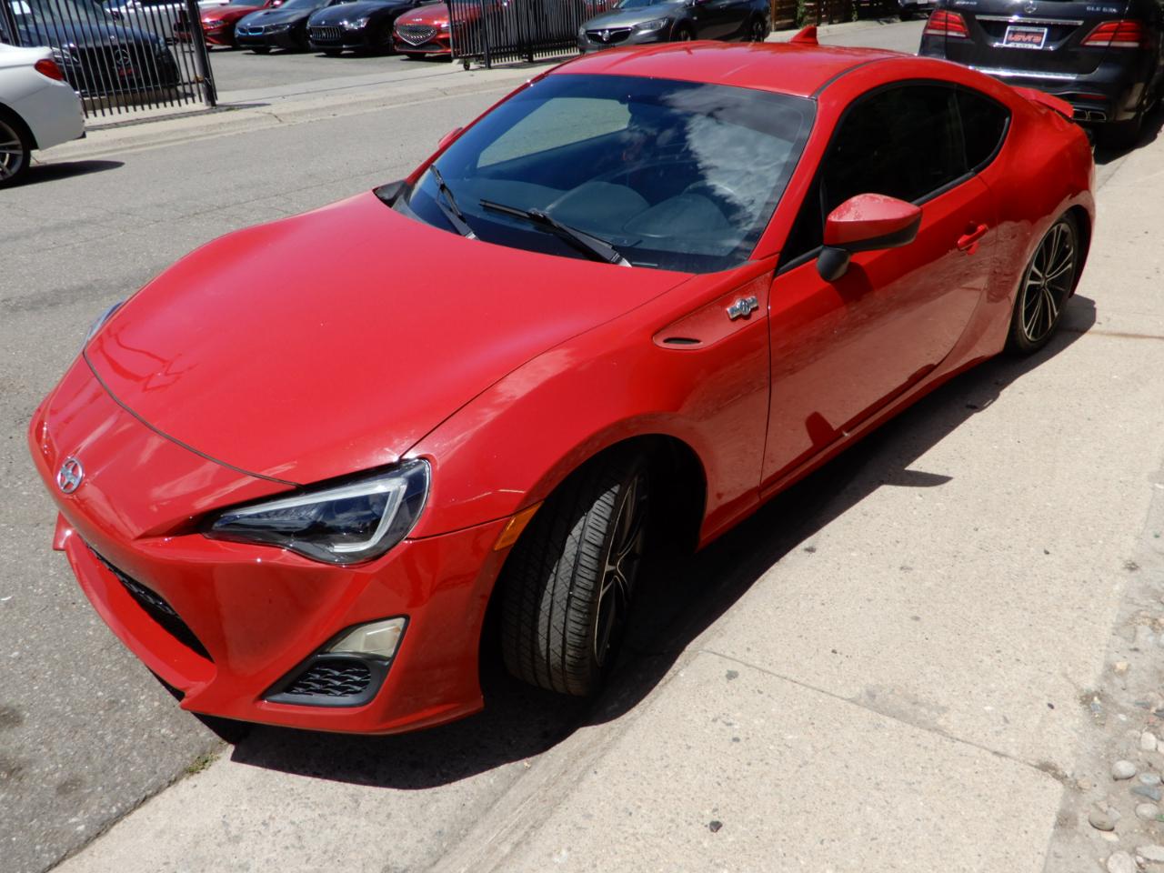 Scion FR-S 2dr Cpe Man (Natl) 2015