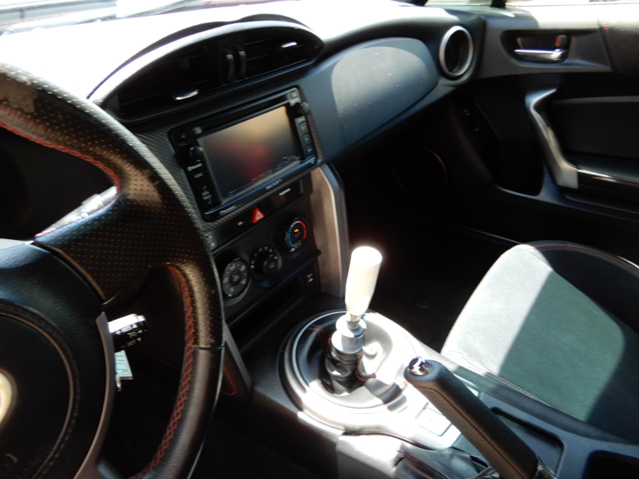 Scion FR-S 2dr Cpe Man (Natl) 2015