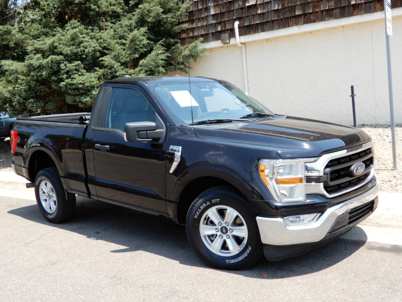 Ford F-150 XLT 2WD Reg Cab 6.5' Box 2021