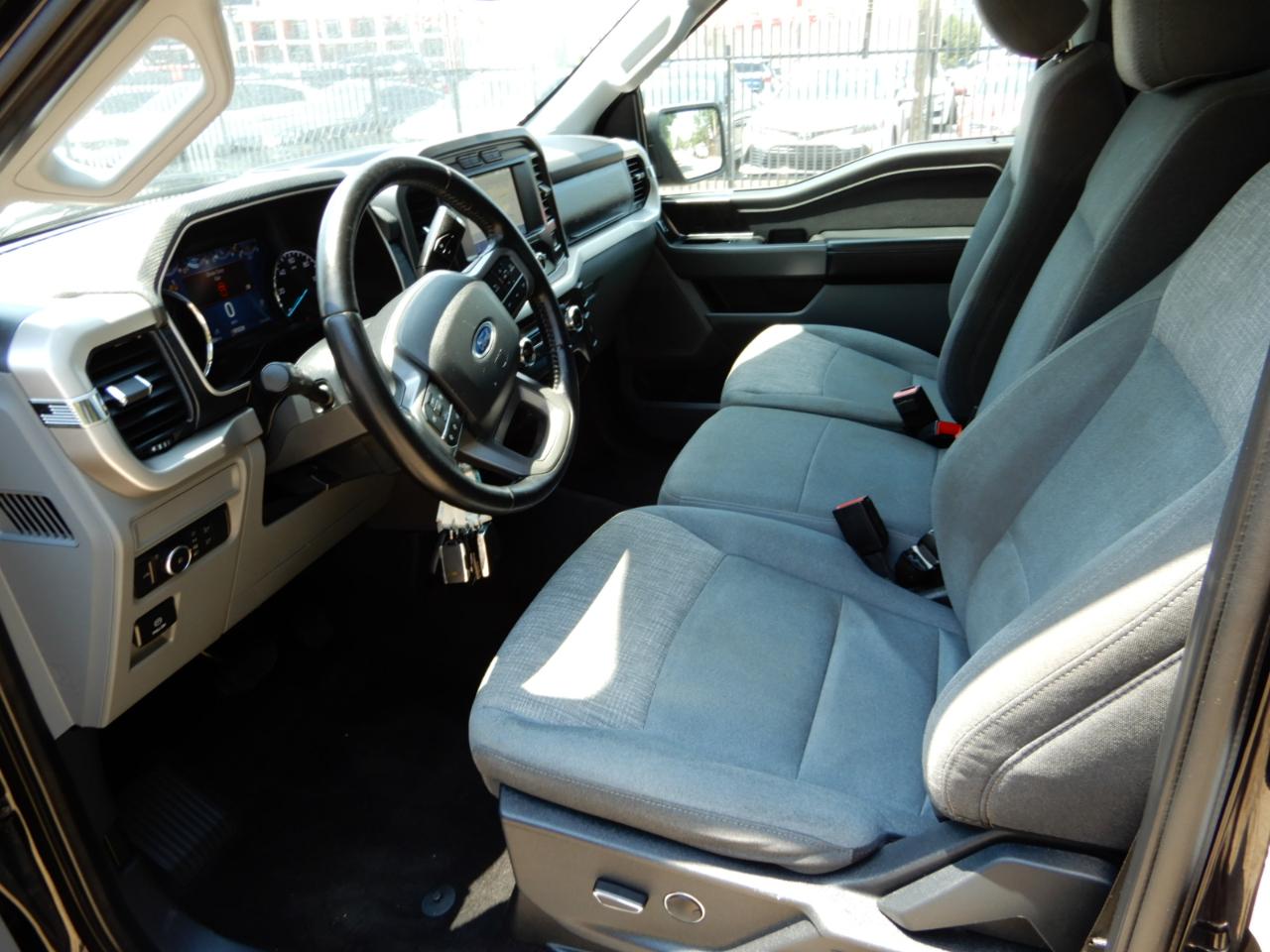 Ford F-150 XLT 2WD Reg Cab 6.5' Box 2021