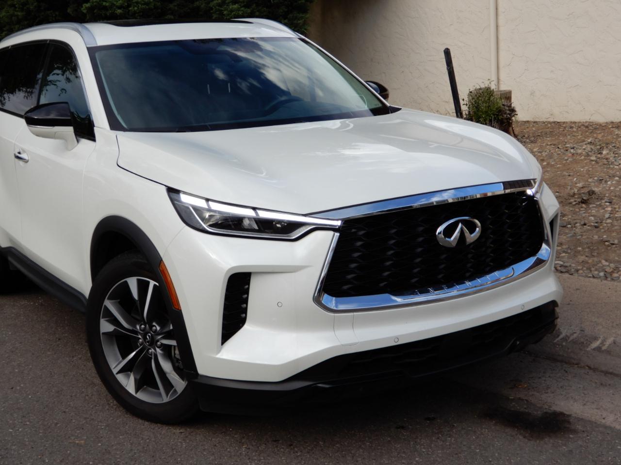 Infiniti QX60 LUXE AWD 2023