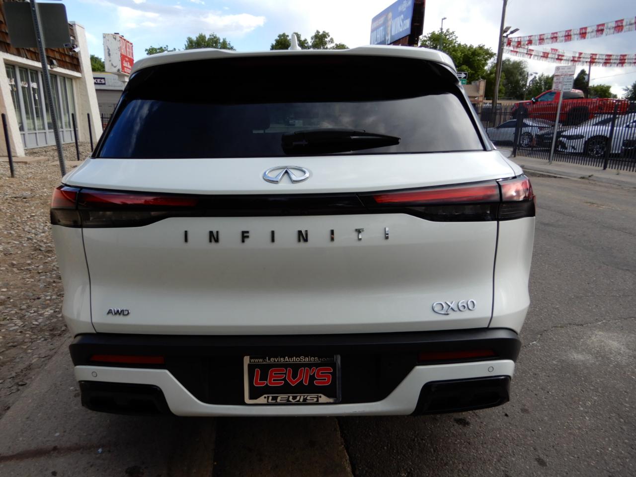 Infiniti QX60 LUXE AWD 2023