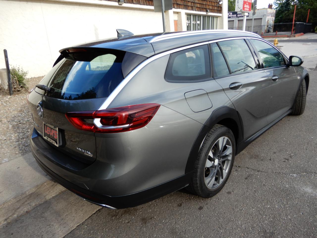 Buick Regal TourX 5dr Wgn Preferred AWD 2018