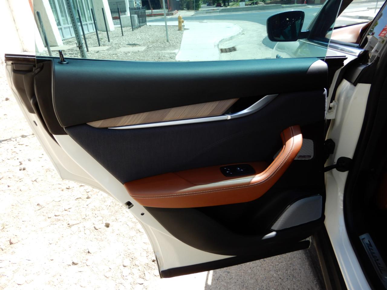 Maserati Levante GranLusso 3.0L 2021