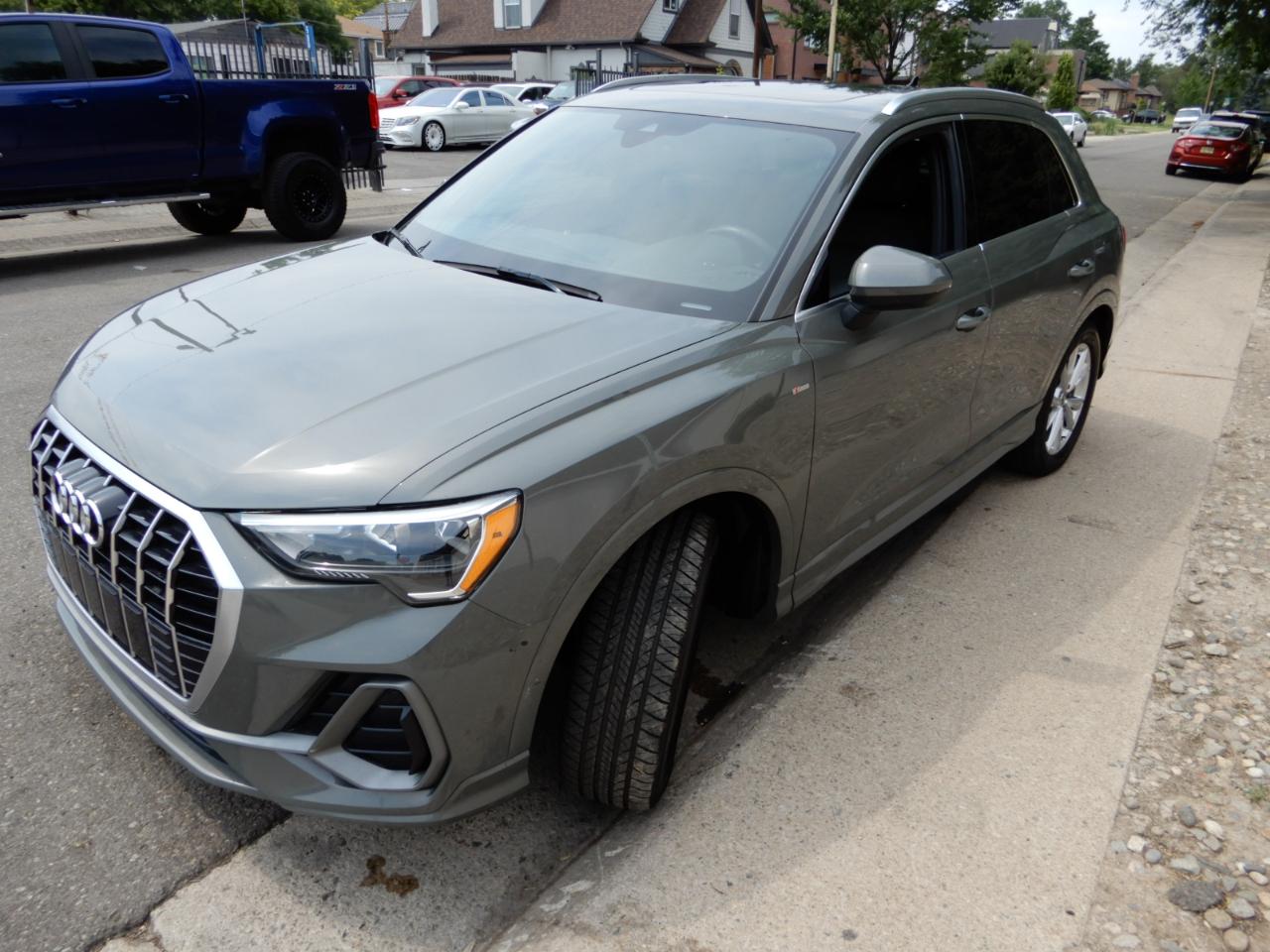 Audi Q3 S line Premium 45 TFSI quattro 2021