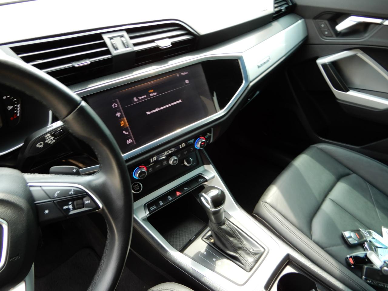 Audi Q3 S line Premium 45 TFSI quattro 2021