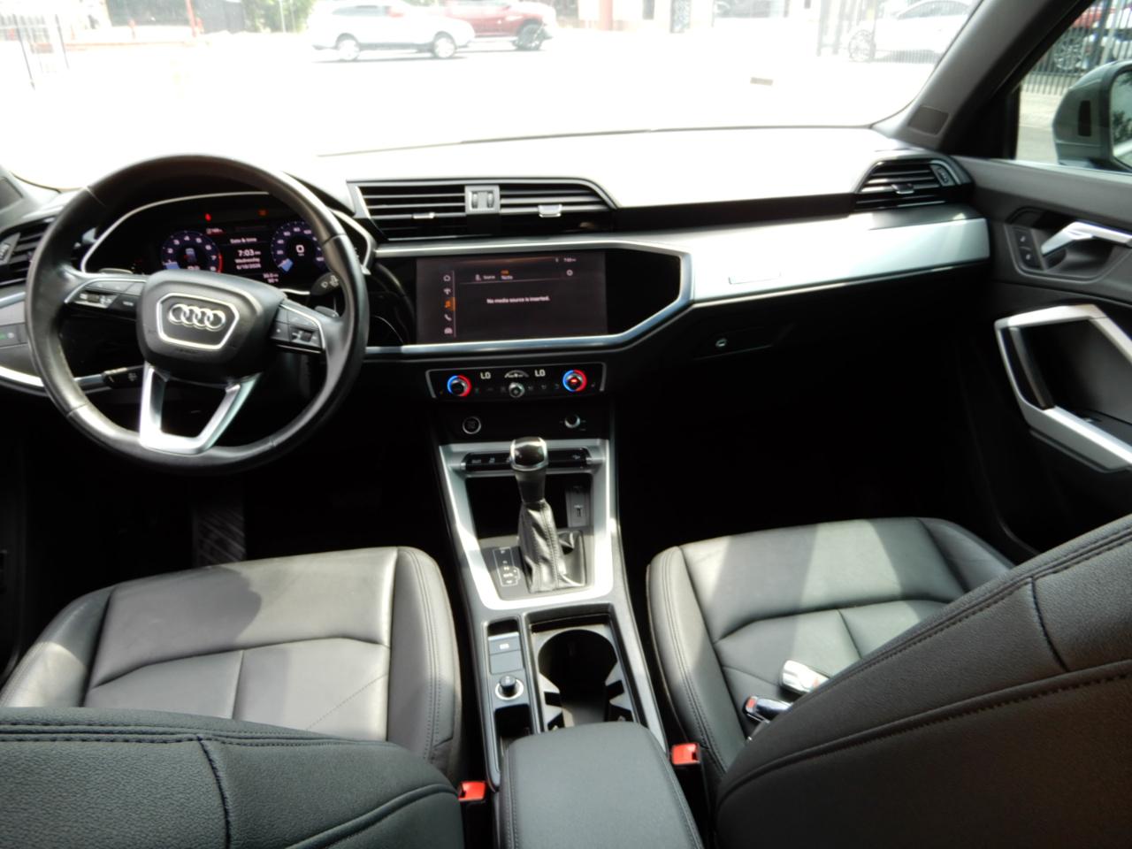 Audi Q3 S line Premium 45 TFSI quattro 2021