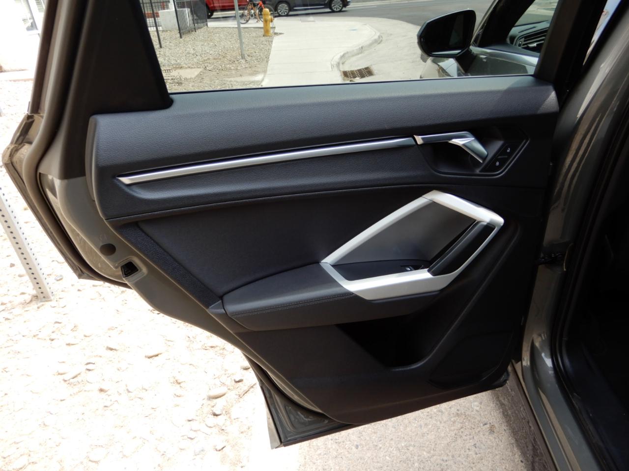 Audi Q3 S line Premium 45 TFSI quattro 2021
