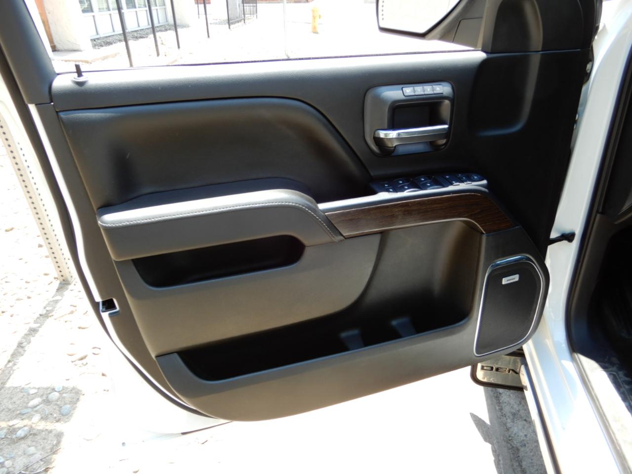 GMC Sierra 1500 4WD Crew Cab 143.5" Denali 2017