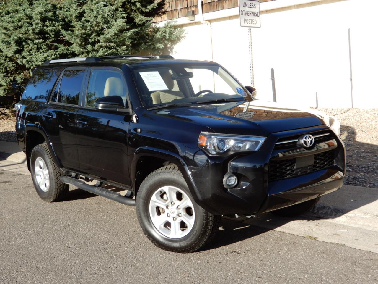 Toyota 4Runner SR5 4WD (Natl) 2022
