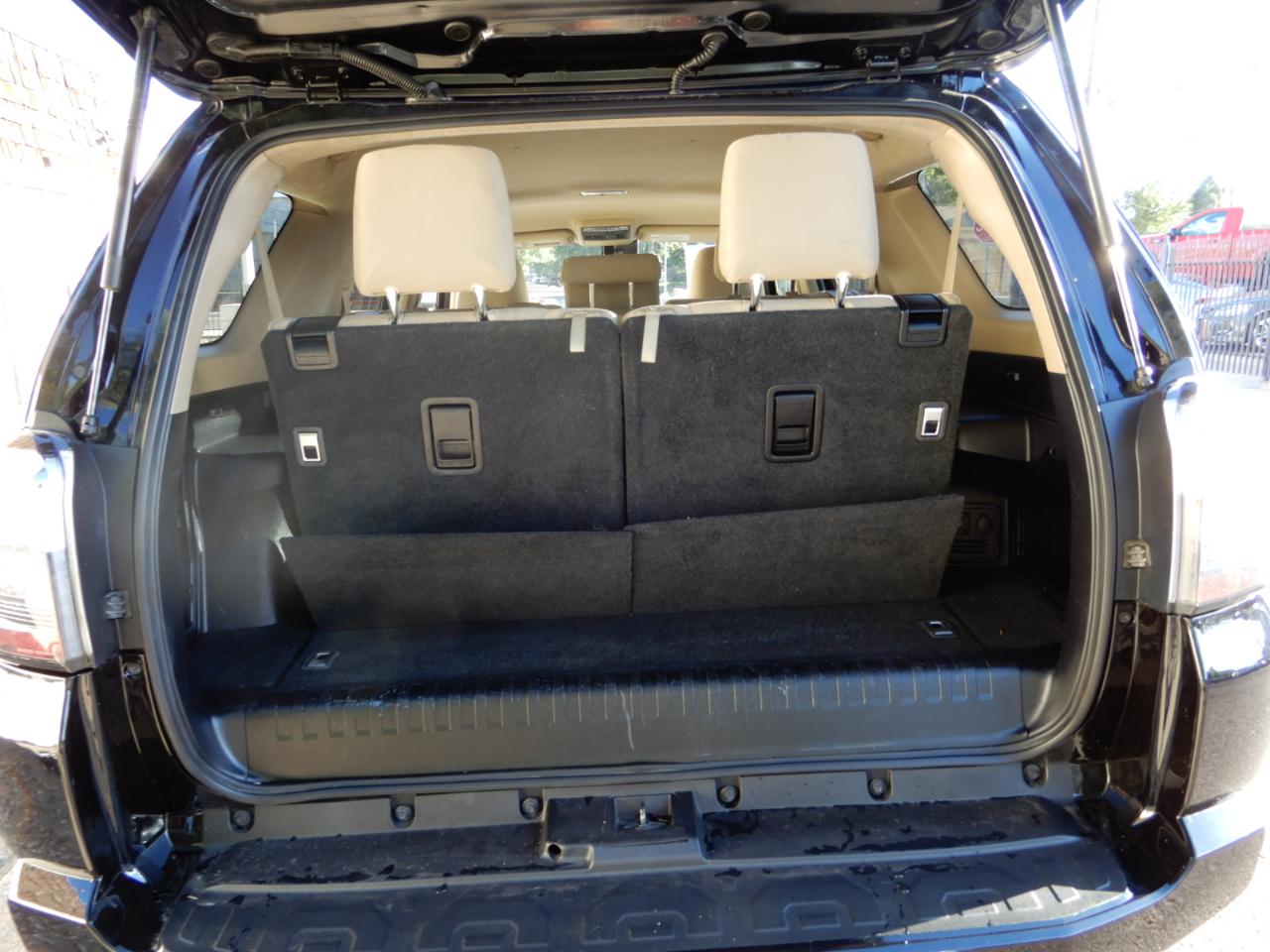 Toyota 4Runner SR5 4WD (Natl) 2022