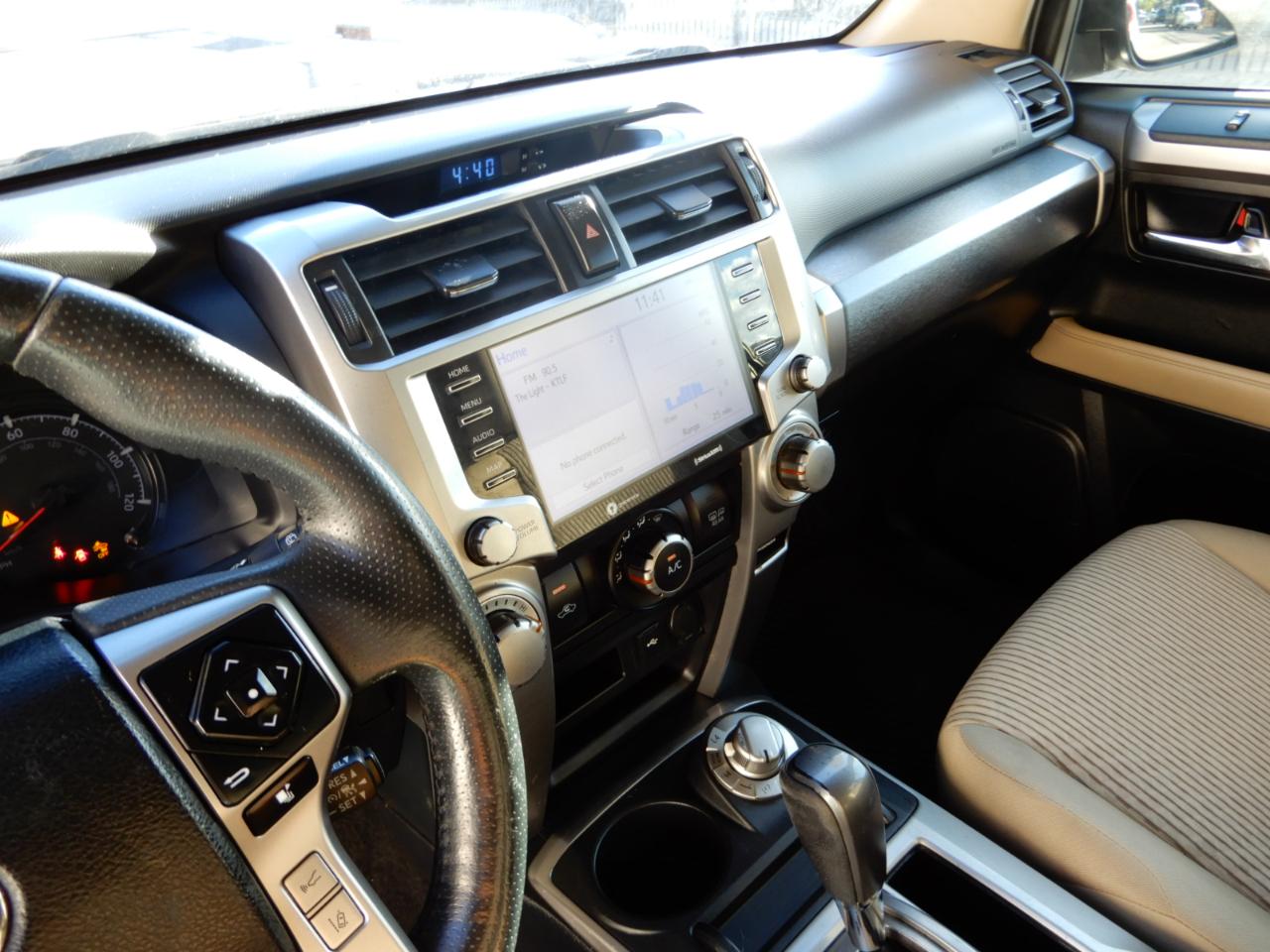 Toyota 4Runner SR5 4WD (Natl) 2022