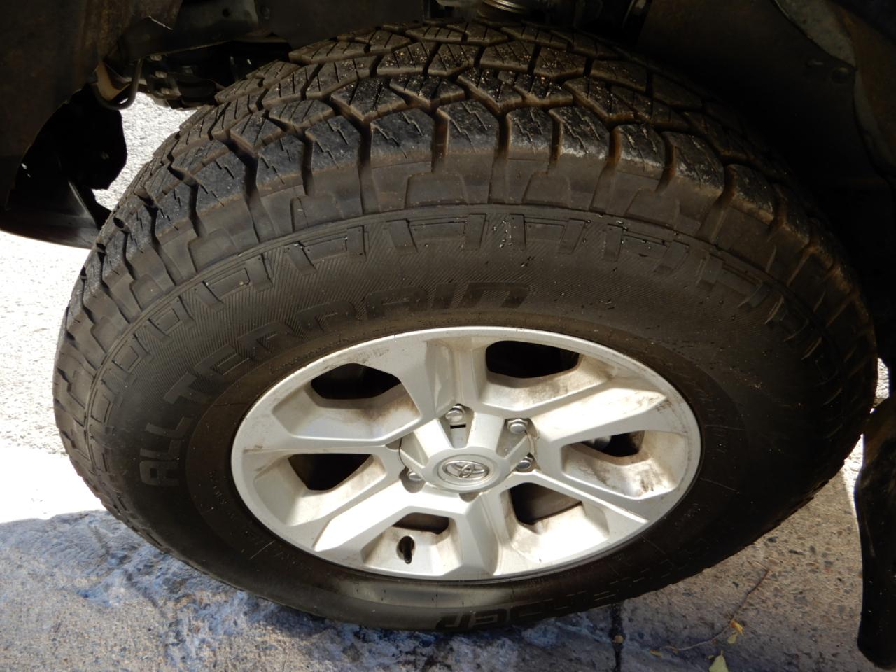 Toyota 4Runner SR5 4WD (Natl) 2022