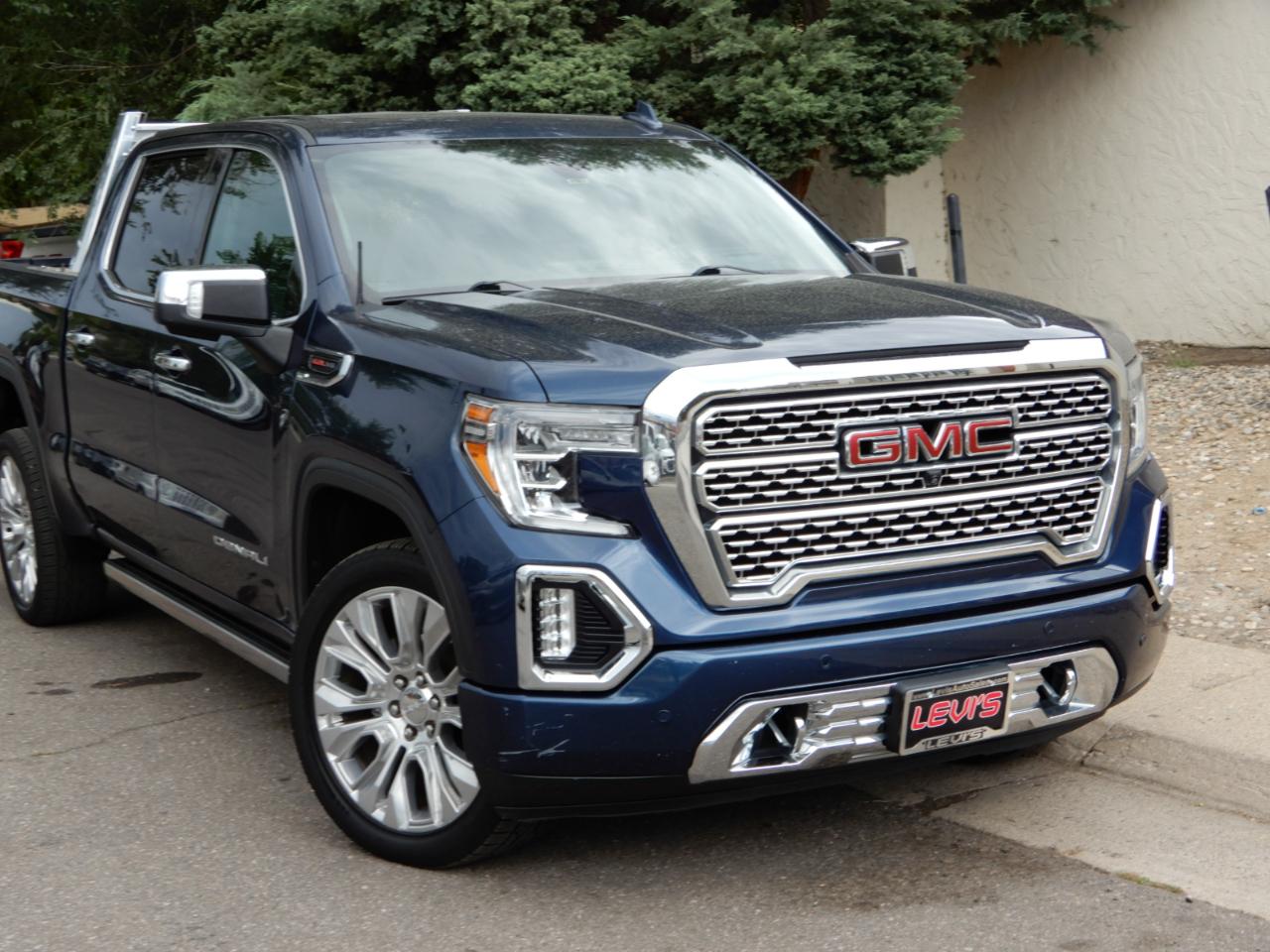 GMC Sierra 1500 4WD Crew Cab 147" Denali 2020