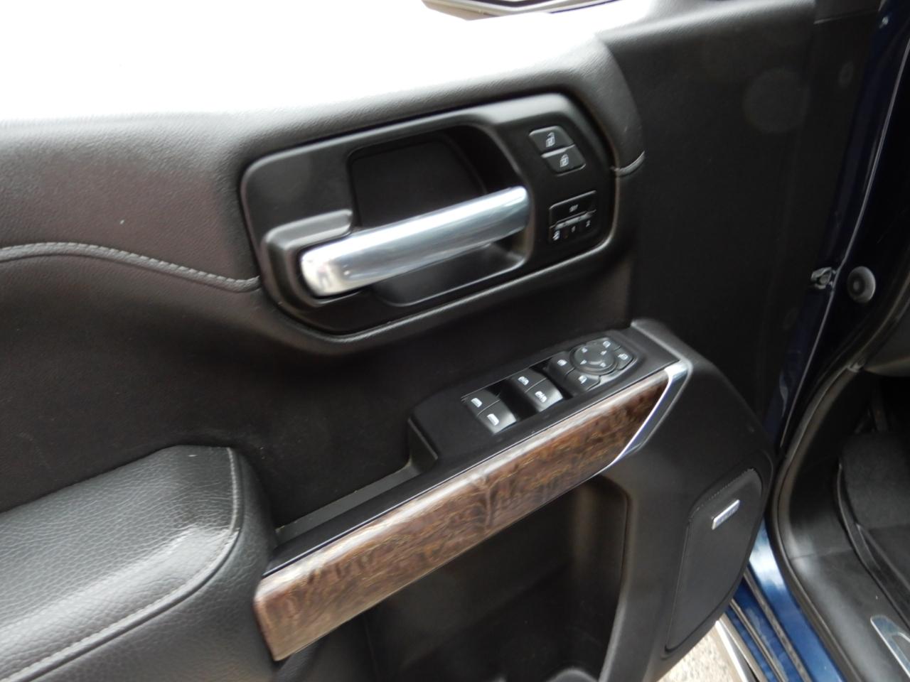 GMC Sierra 1500 4WD Crew Cab 147" Denali 2020