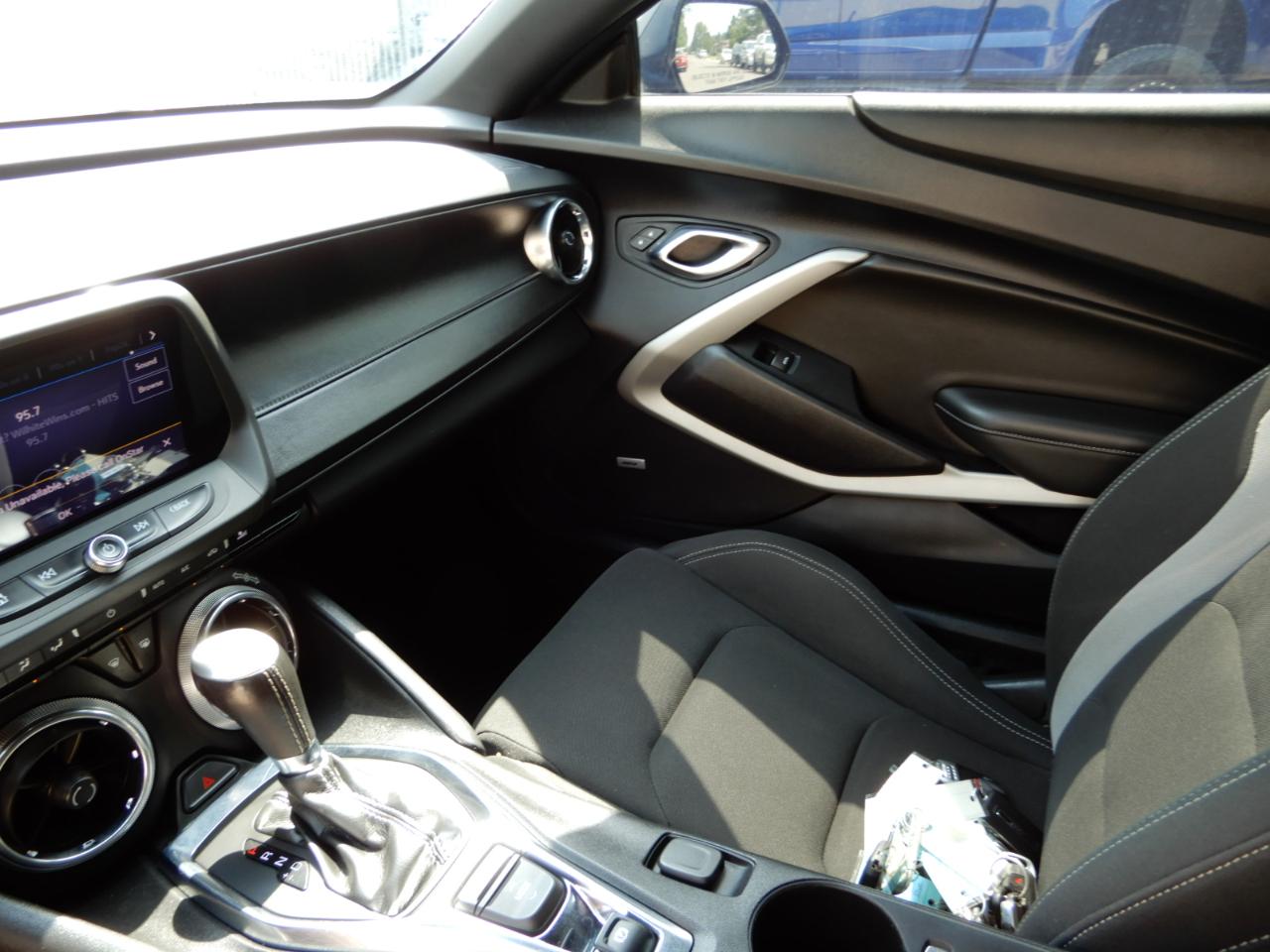 Chevrolet Camaro 2dr Cpe LT1 2021