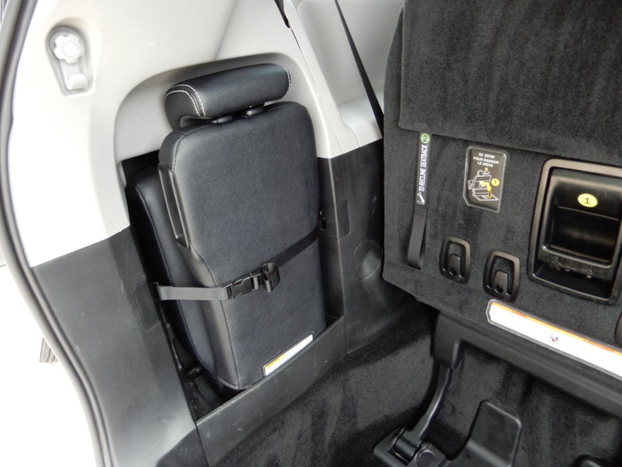 Toyota Sienna SE FWD 8-Passenger (Natl) 2017