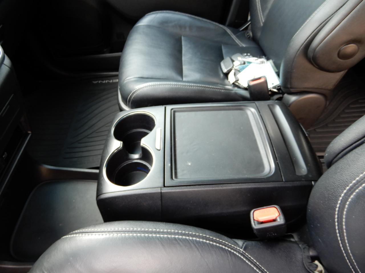 Toyota Sienna SE FWD 8-Passenger (Natl) 2017