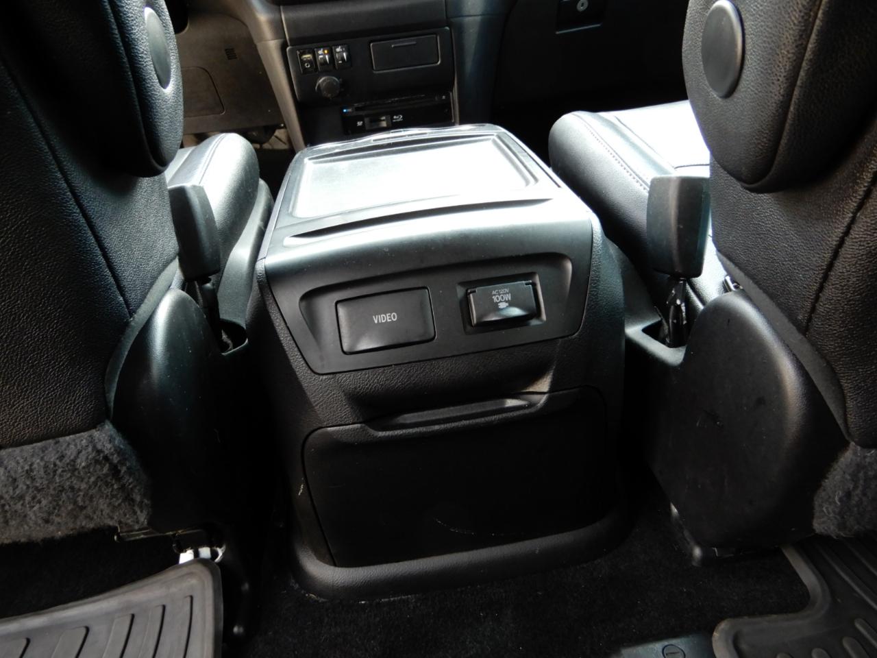 Toyota Sienna SE FWD 8-Passenger (Natl) 2017