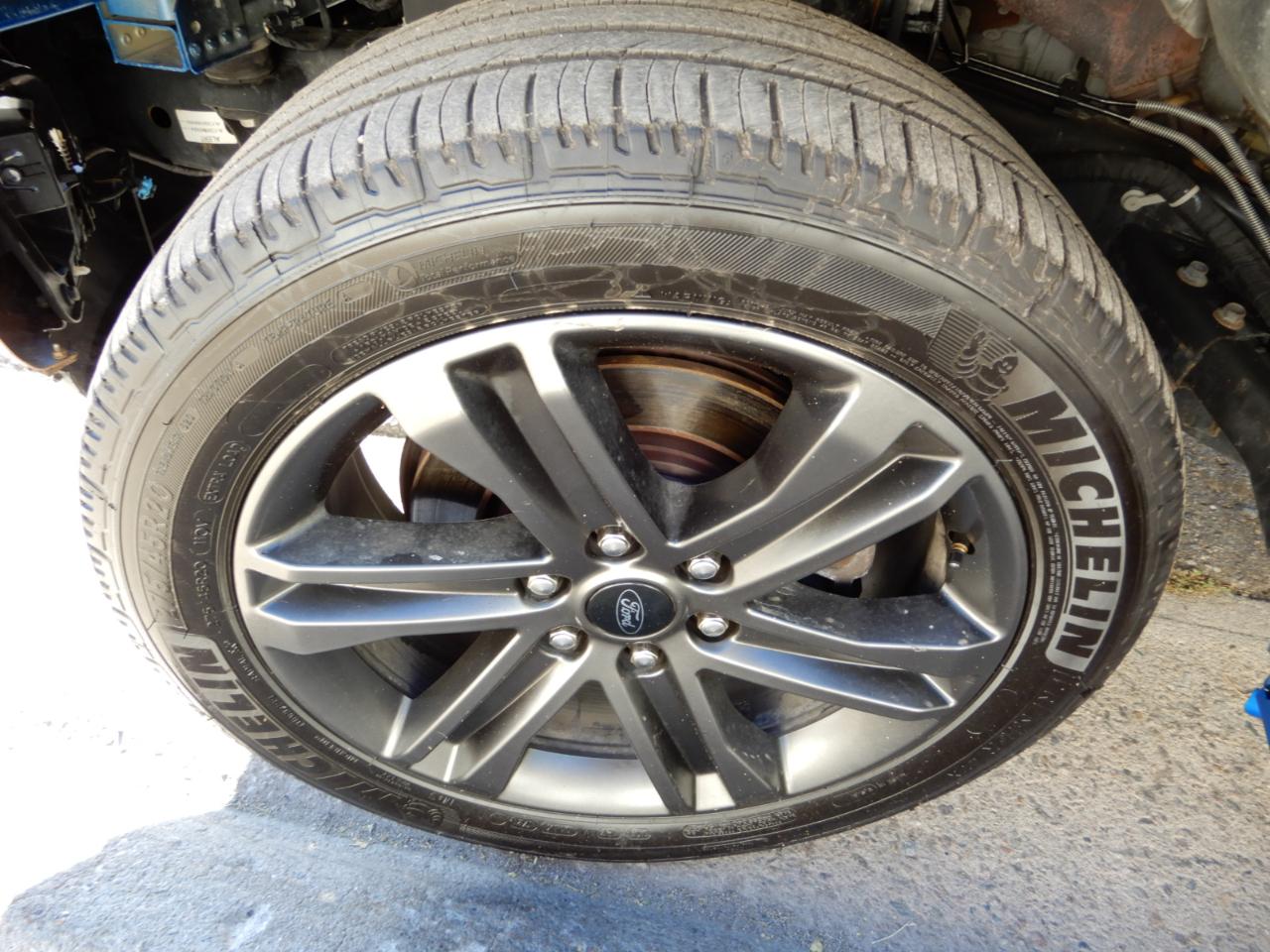 Ford F-150 XLT 2WD Reg Cab 6.5' Box 2019