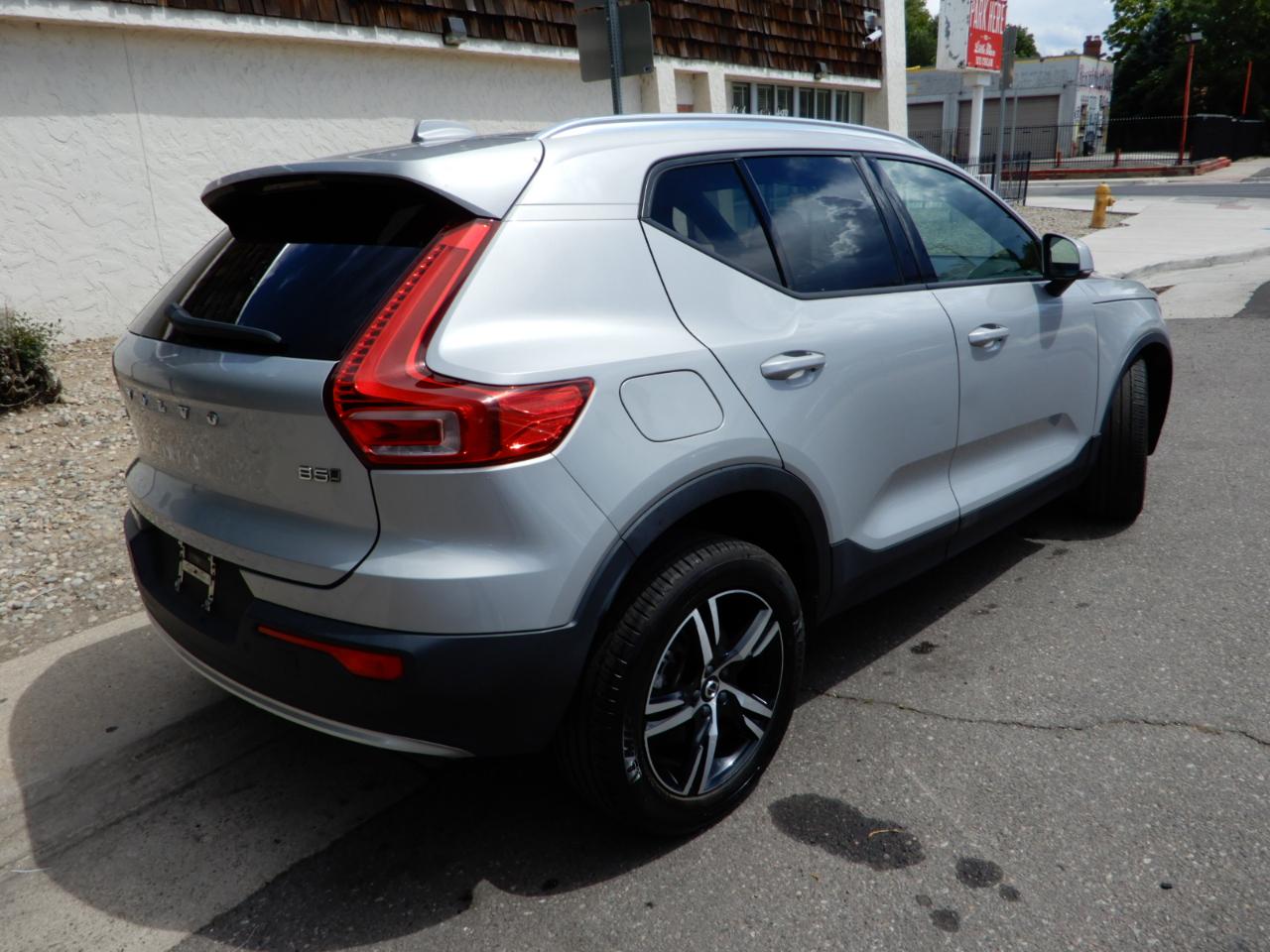 Volvo XC40 B5 AWD Core 2023