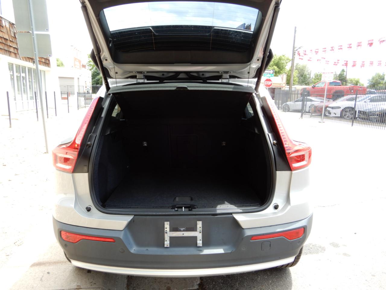 Volvo XC40 B5 AWD Core 2023