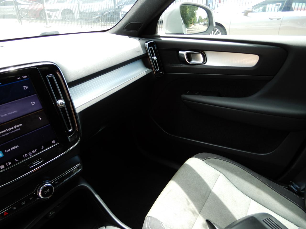 Volvo XC40 B5 AWD Core 2023
