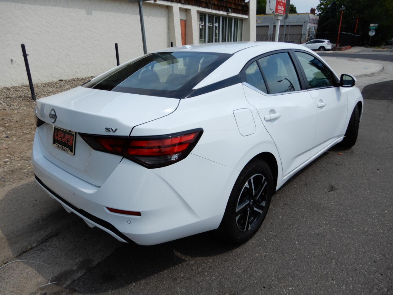 Nissan Sentra SV CVT 2024