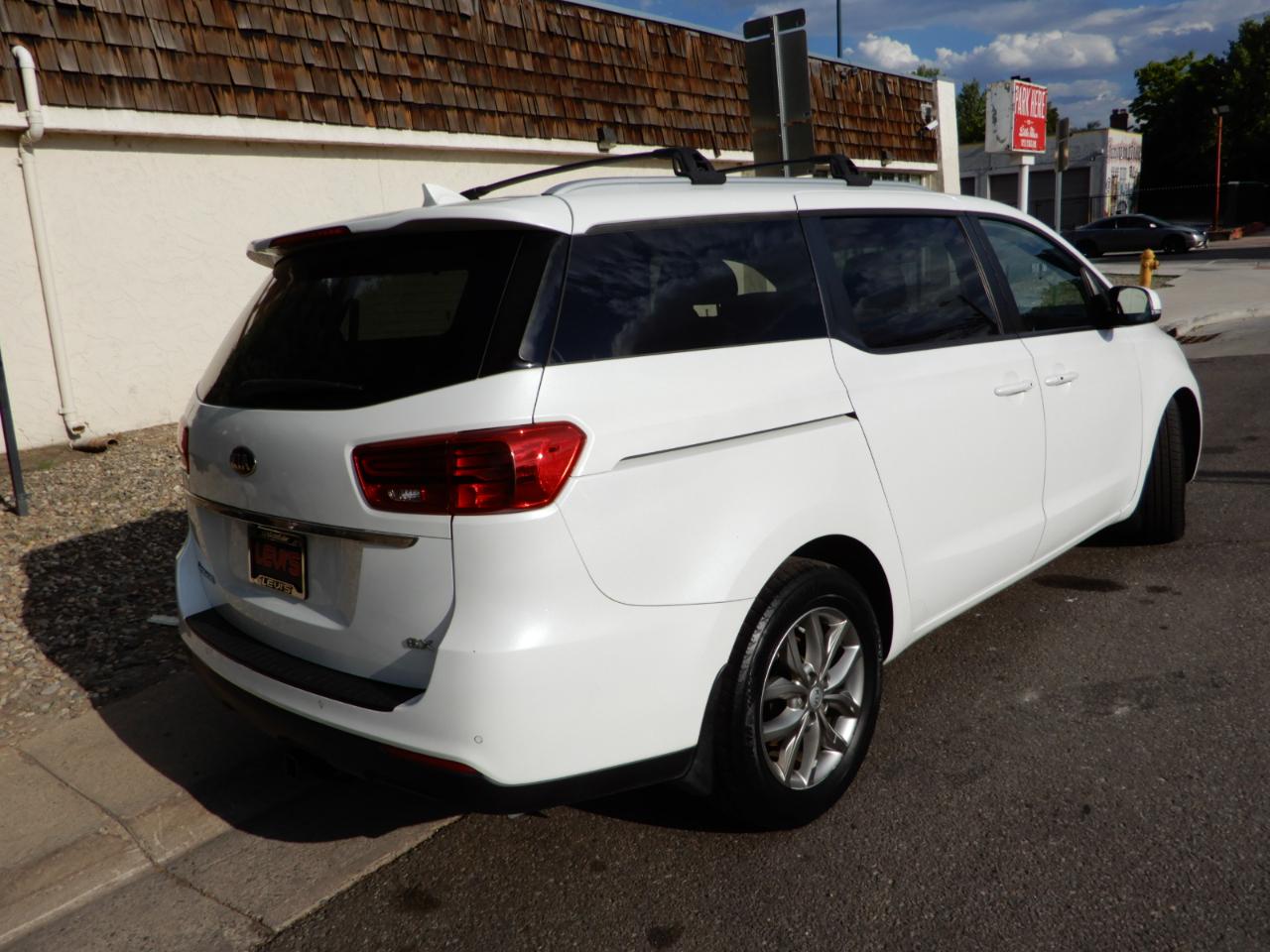 Kia Sedona EX FWD 2020