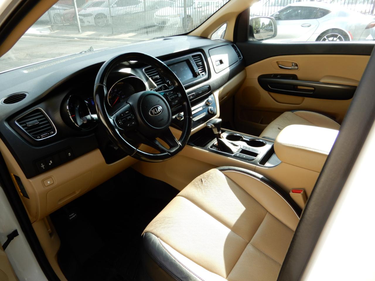 Kia Sedona EX FWD 2020