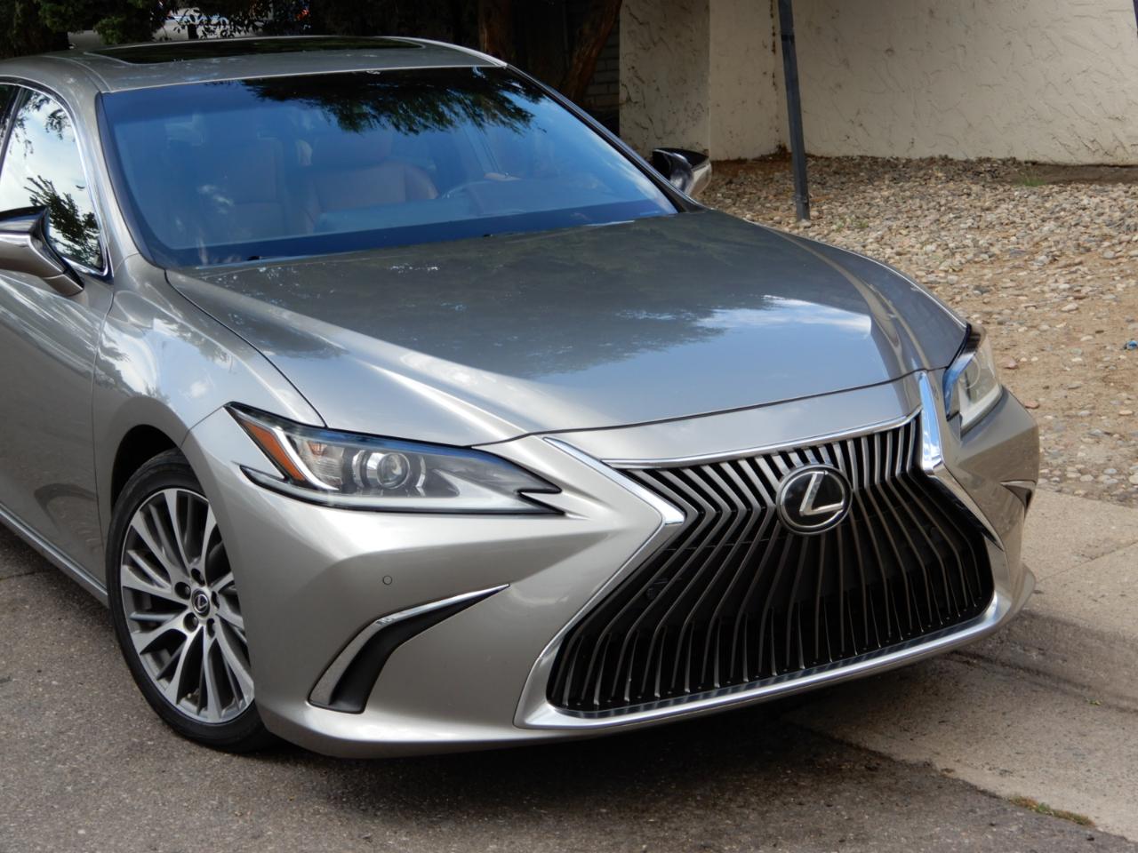 Lexus ES ES 350 FWD 2021
