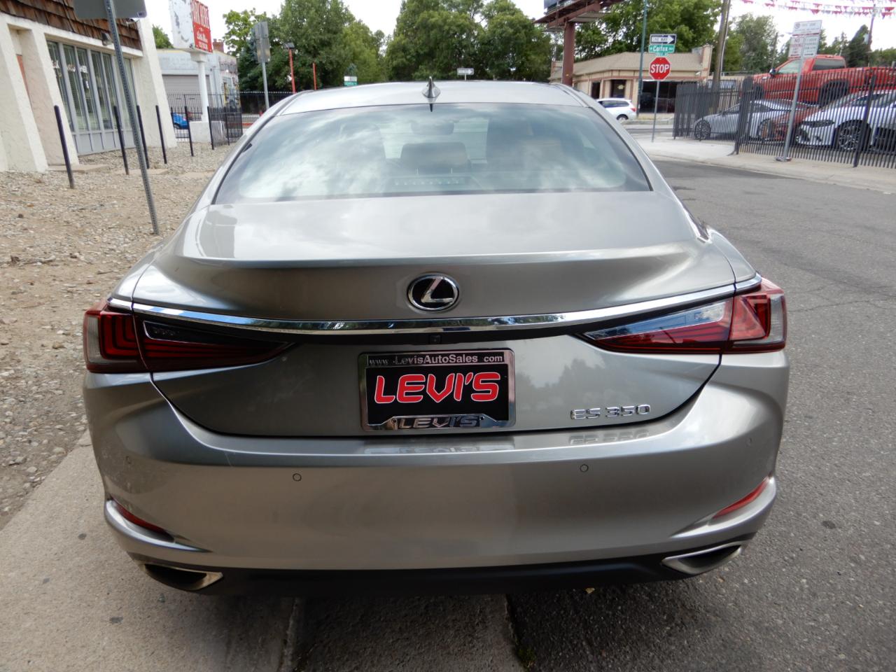 Lexus ES ES 350 FWD 2021