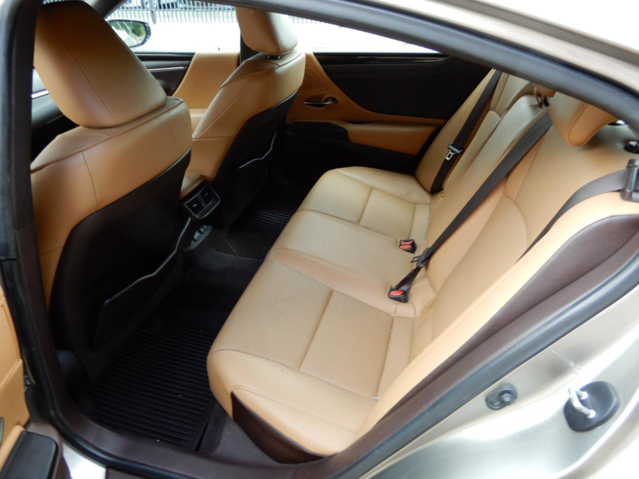 Lexus ES ES 350 FWD 2021