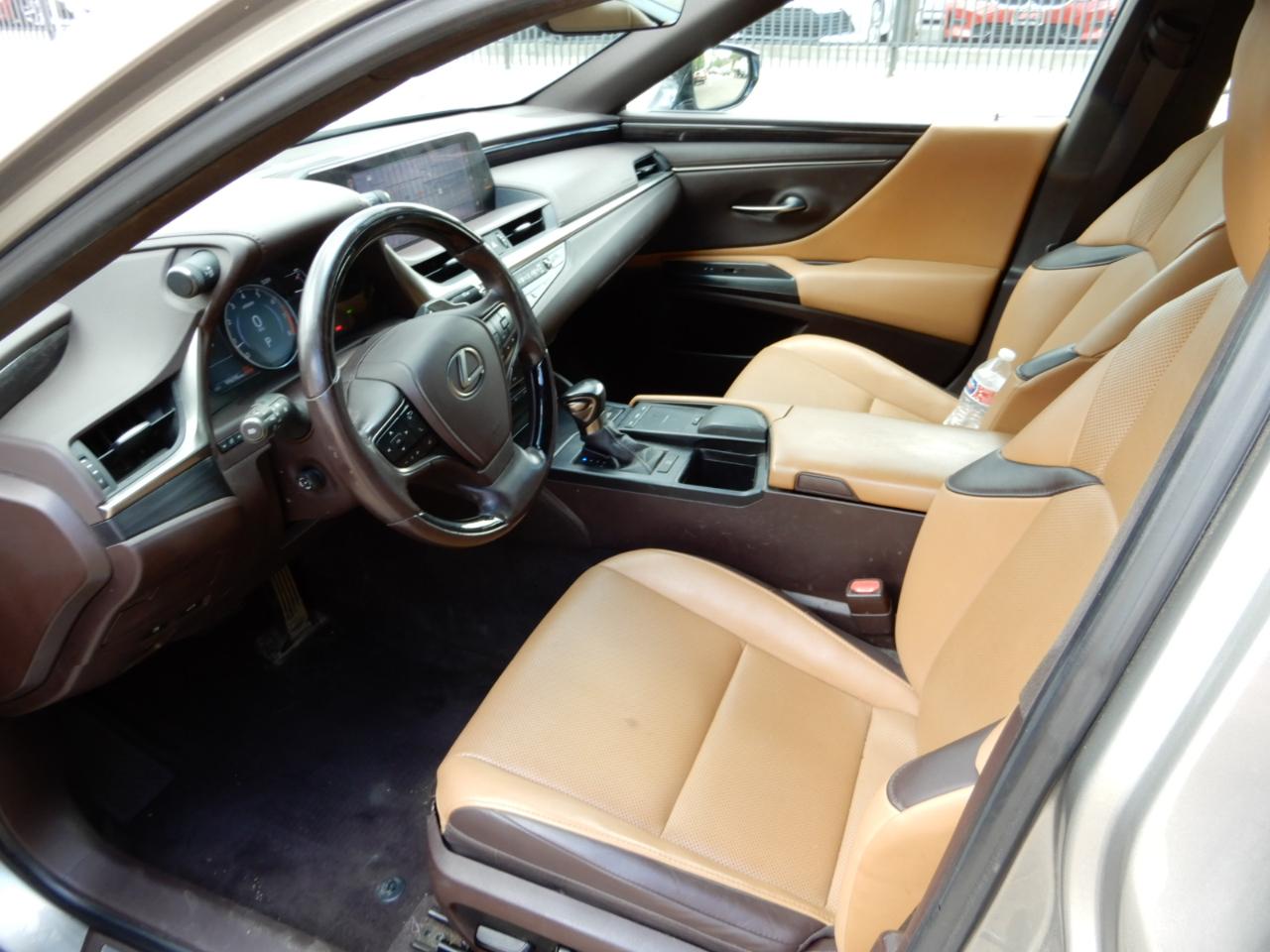 Lexus ES ES 350 FWD 2021