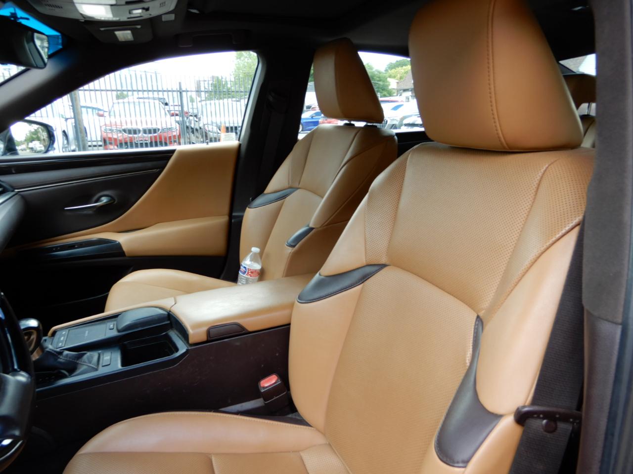 Lexus ES ES 350 FWD 2021