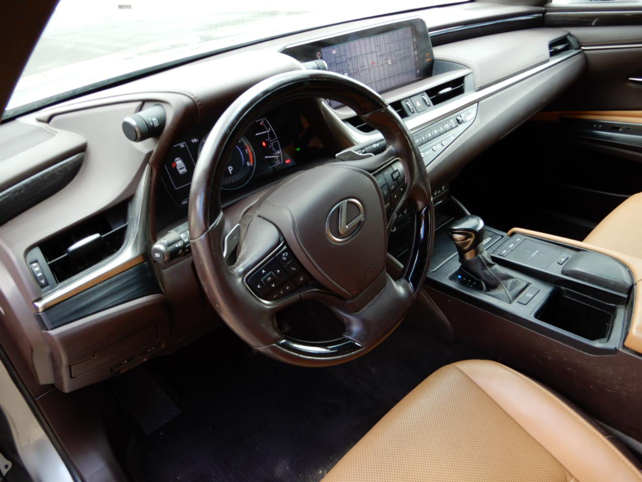 Lexus ES ES 350 FWD 2021