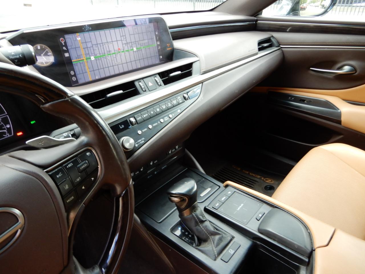 Lexus ES ES 350 FWD 2021