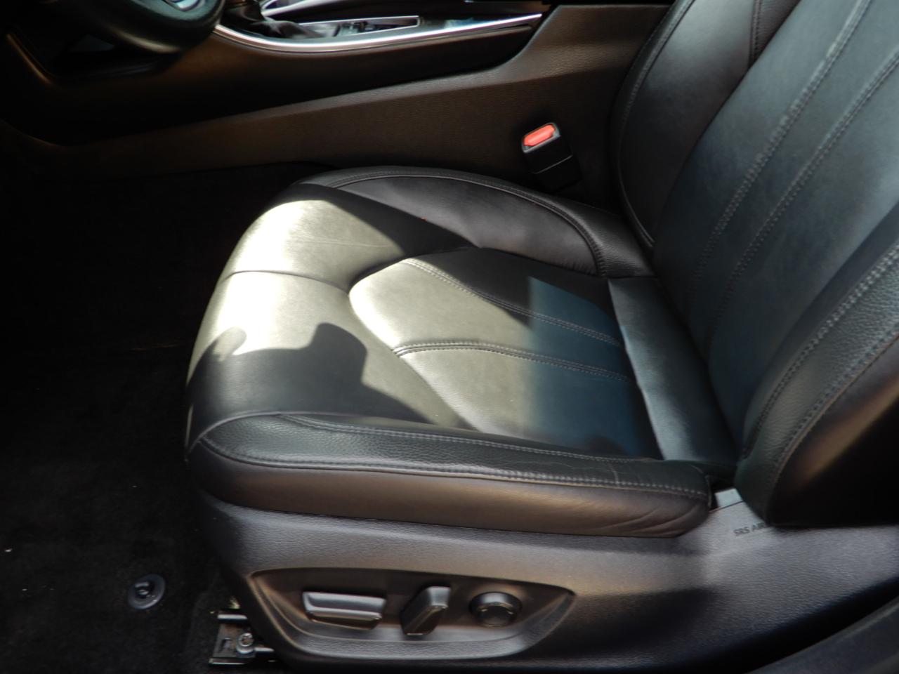 Toyota Avalon XLE FWD (Natl) 2022