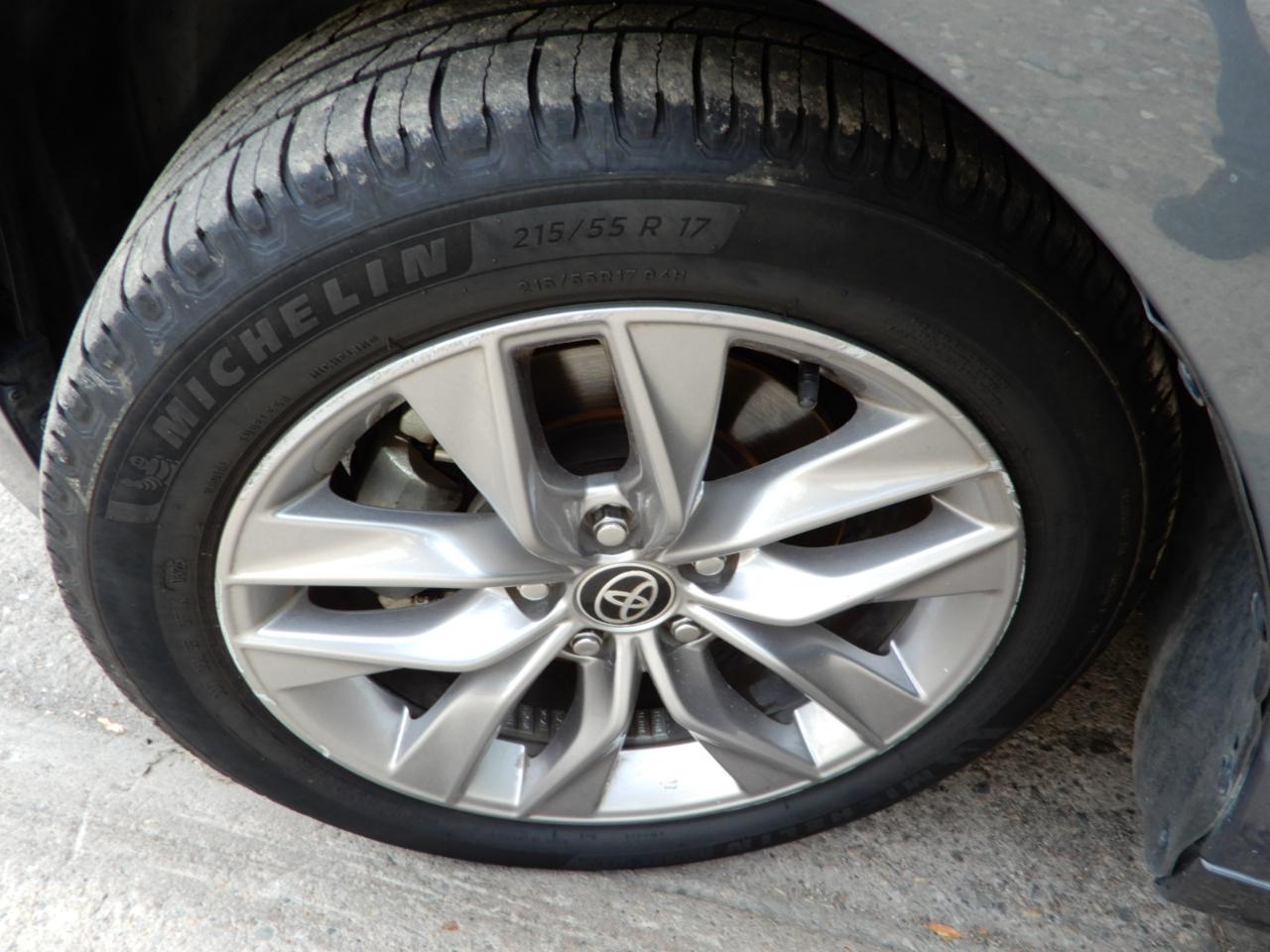 Toyota Avalon XLE FWD (Natl) 2022