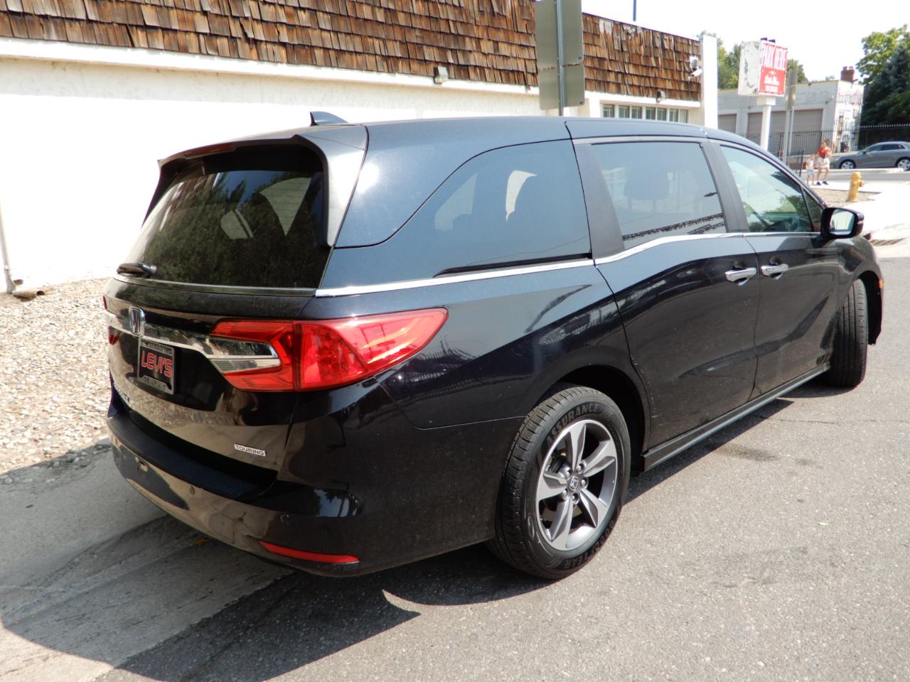 Honda Odyssey Touring Auto 2018