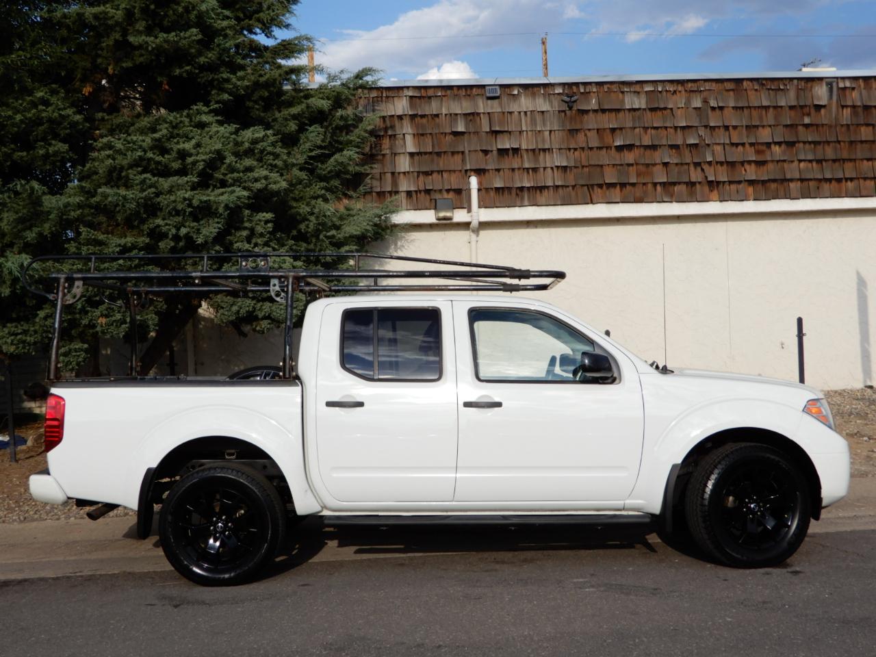 Nissan Frontier Crew Cab 4x4 SV Auto 2020