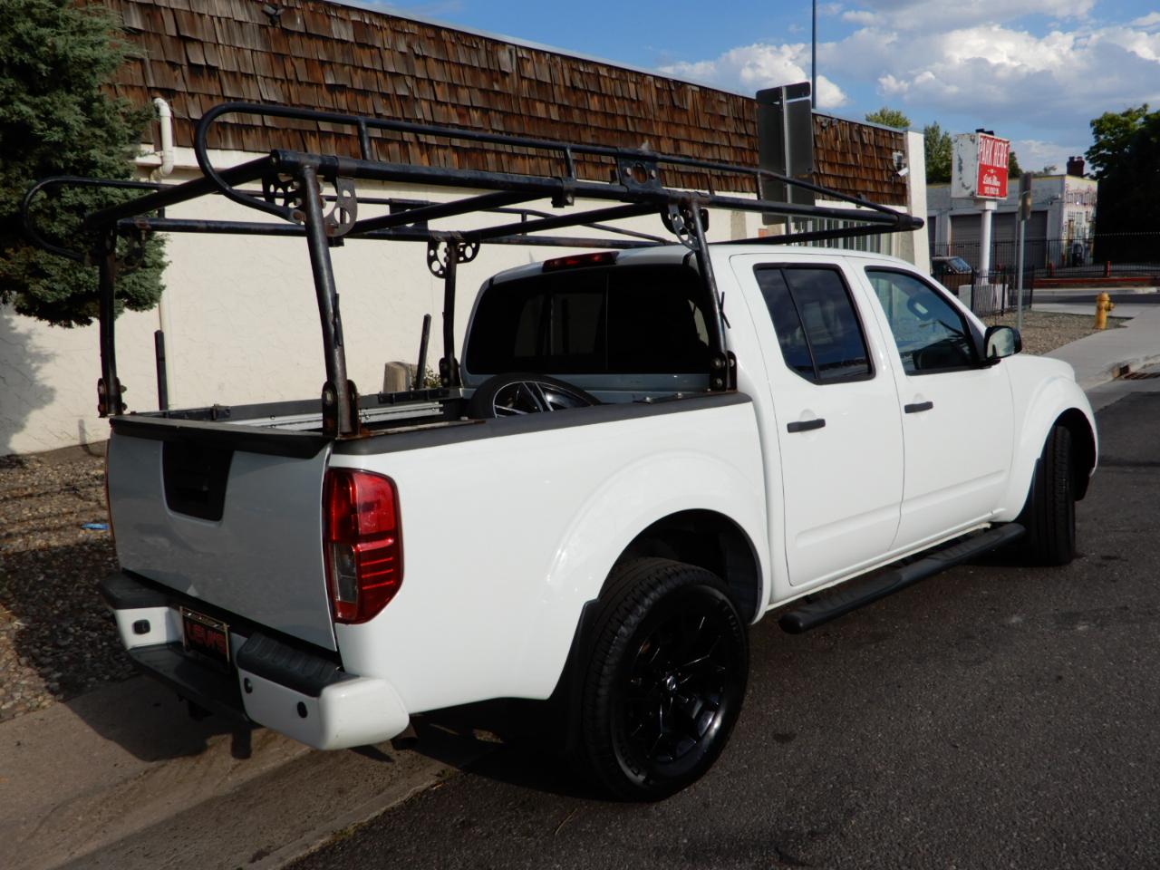Nissan Frontier Crew Cab 4x4 SV Auto 2020