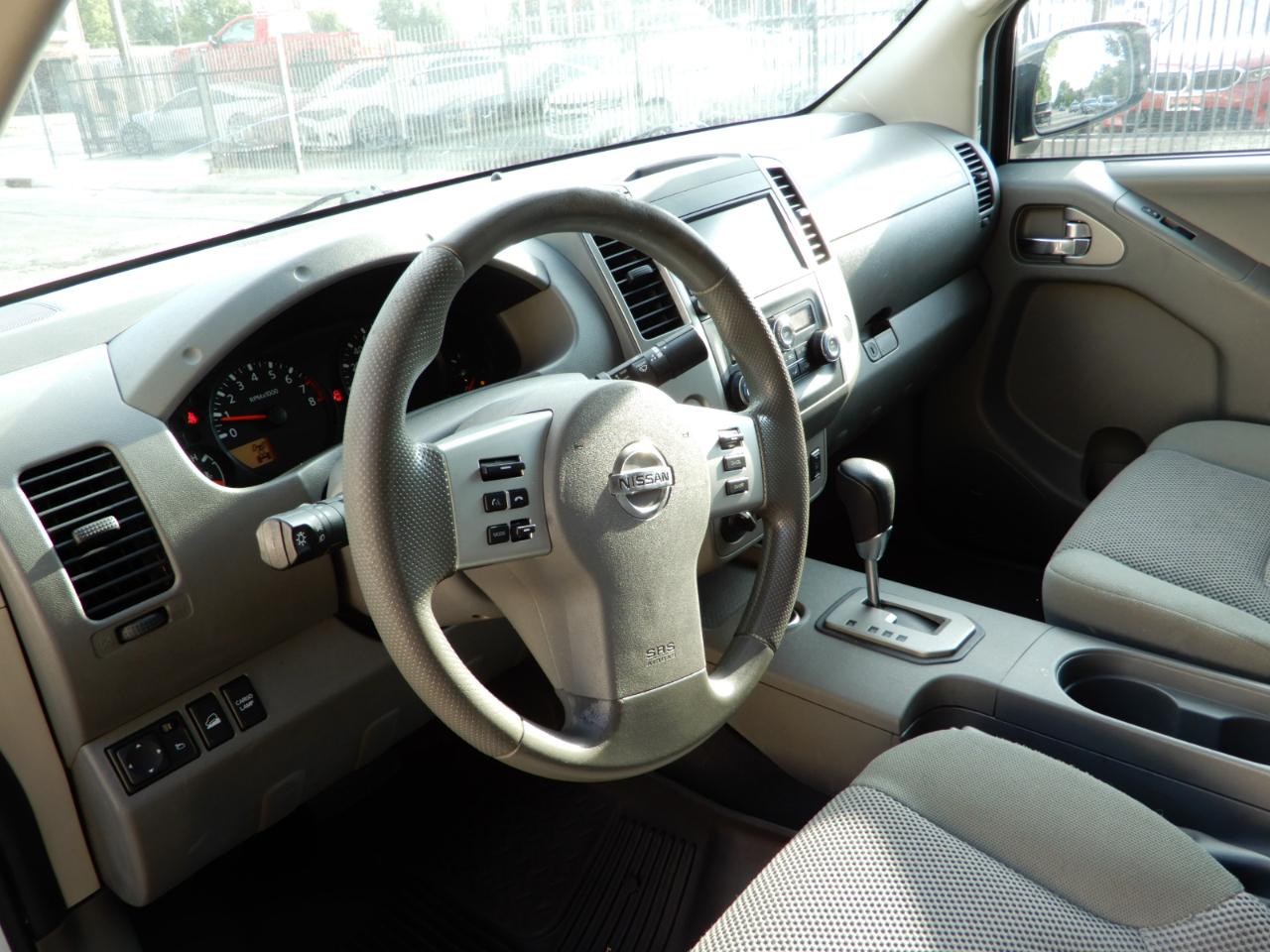 Nissan Frontier Crew Cab 4x4 SV Auto 2020