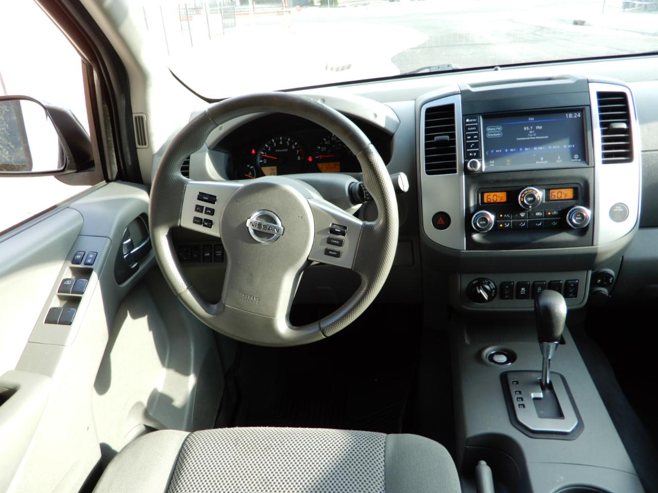 Nissan Frontier Crew Cab 4x4 SV Auto 2020