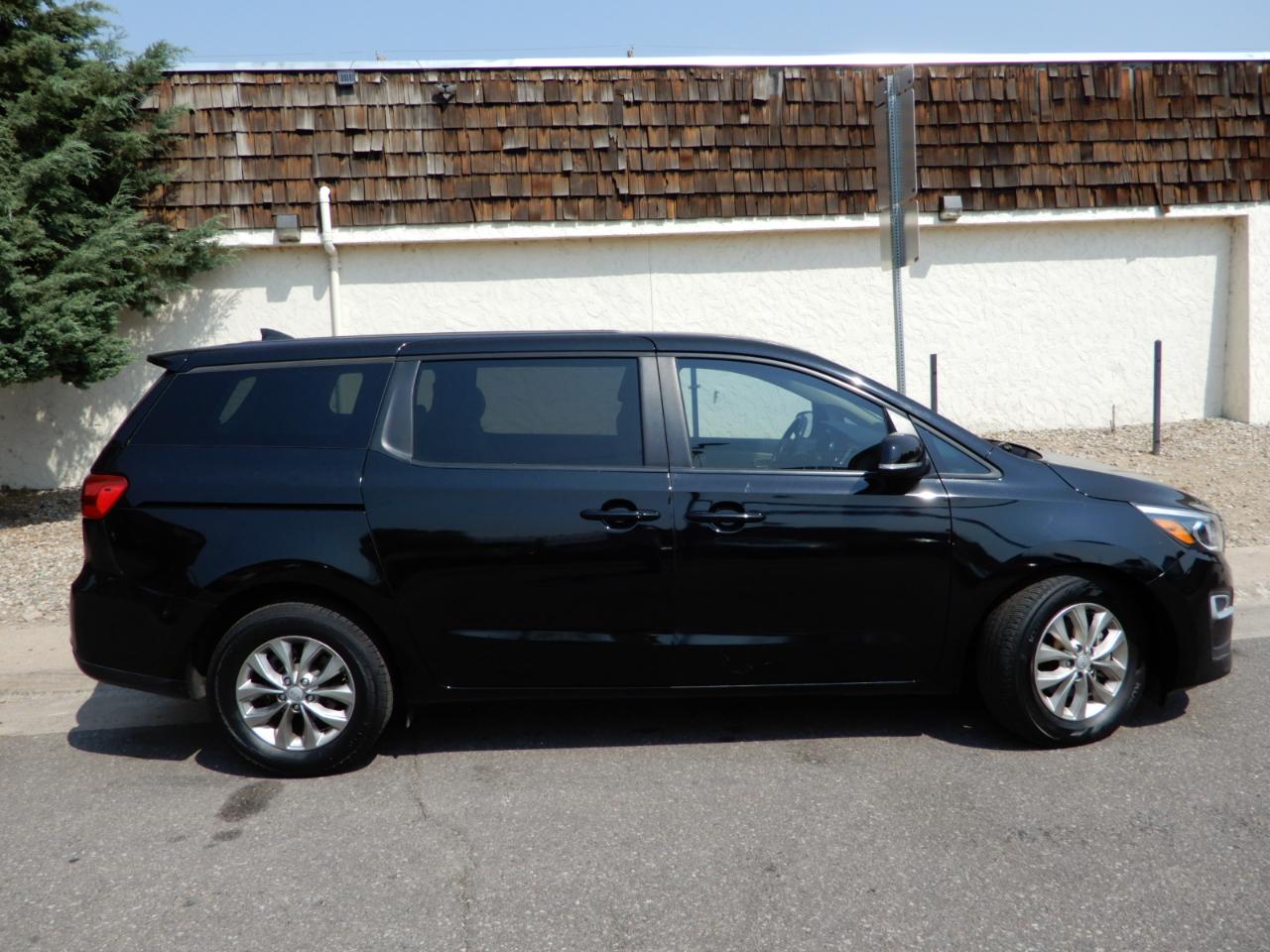 Kia Sedona LX FWD 2019