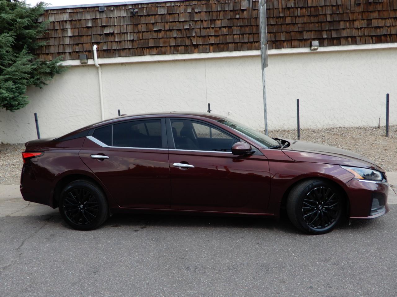 Nissan Altima SV FWD 2025