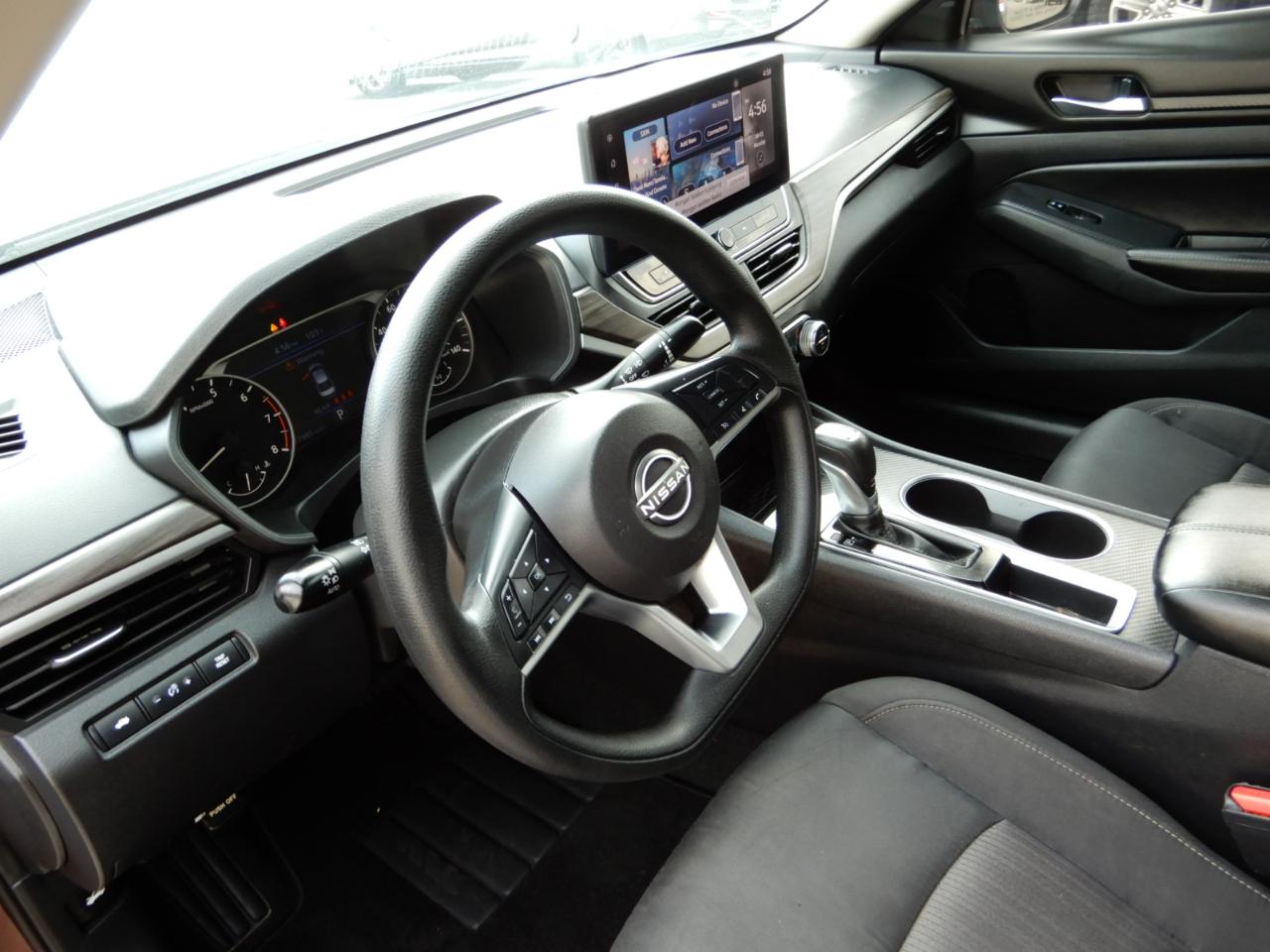 Nissan Altima SV FWD 2025