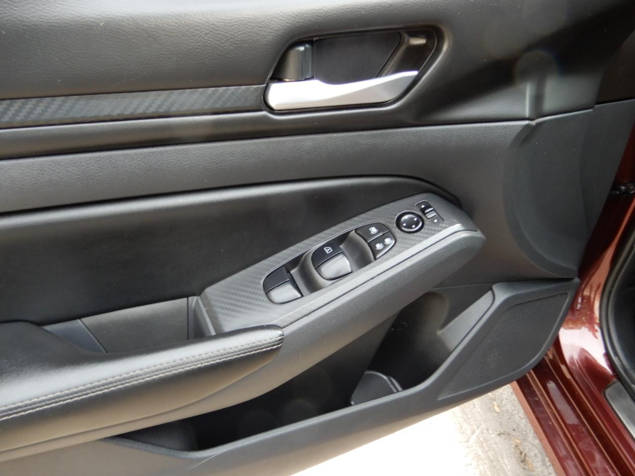 Nissan Altima SV FWD 2025